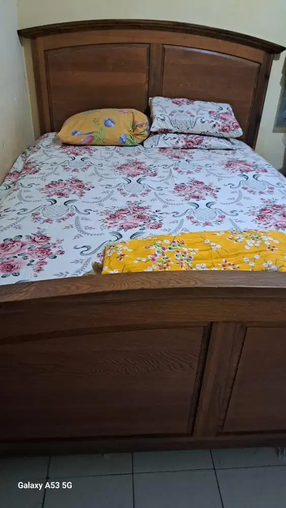 Kasur + Dipan Kayu Besi