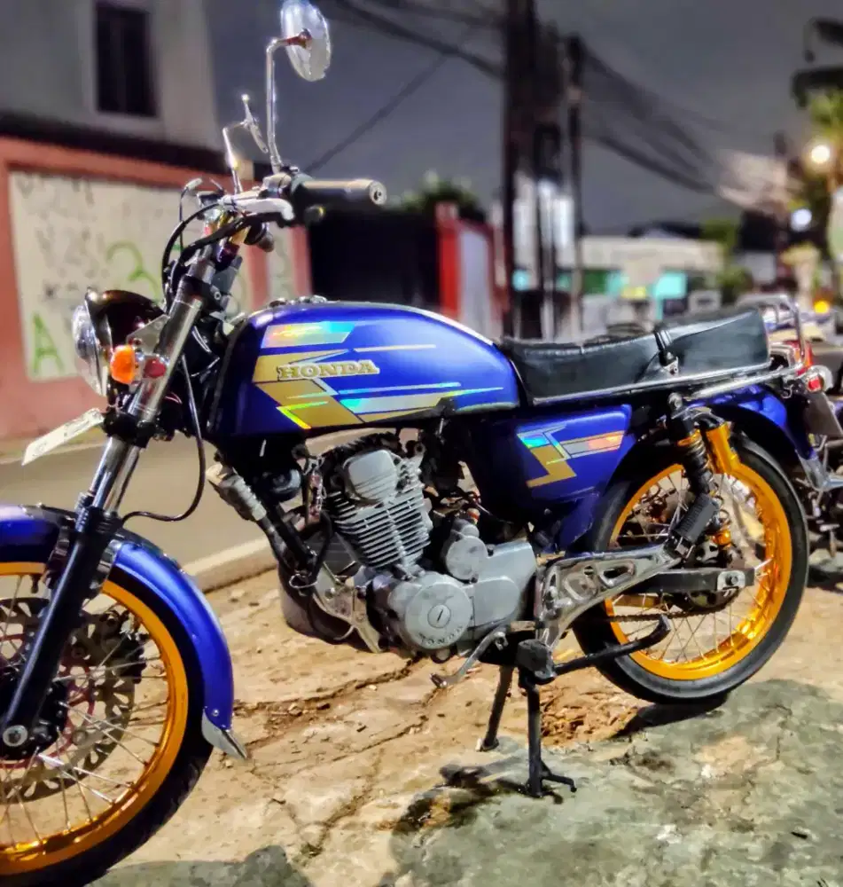 HONDA TIGER CUSTOM CB 200