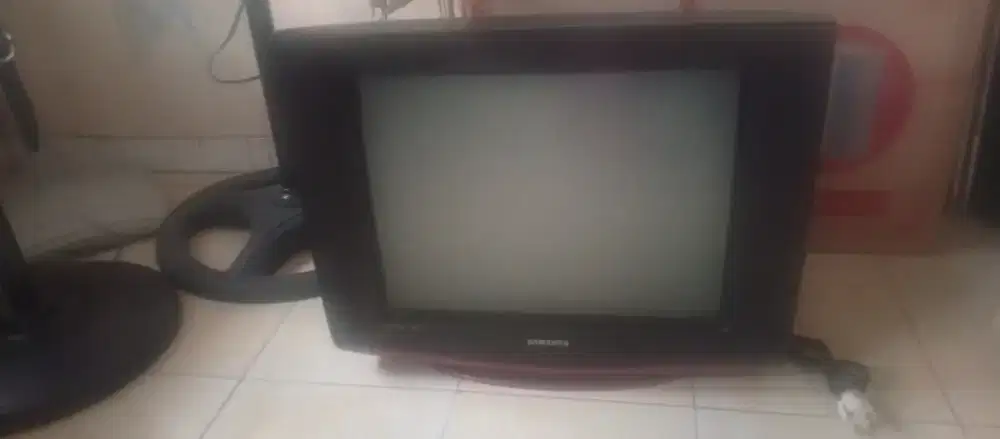 Di jual TV samsung 21 Inc  masih mulus dan jernih