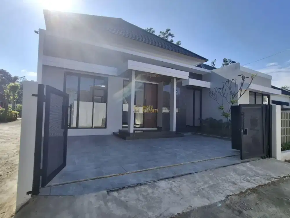 RUMAH SIAP HUNI, TANAH LUAS, DEKAT PASAR JANGKANG, SLEMAN