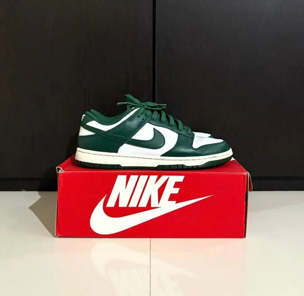 Nike Dunk Low Spartan Green