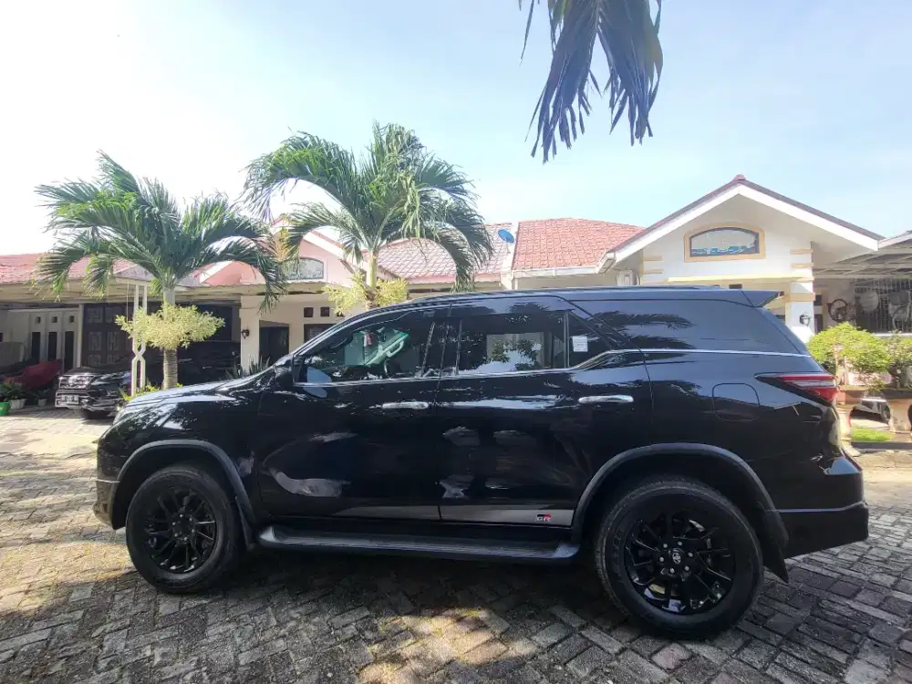 ISTIMEWA Tangan Pertama!! FORTUNER Sport 2023
