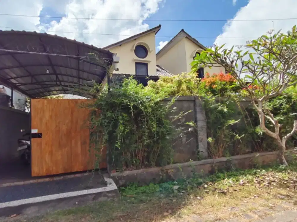 VILLA BAGUS 2 LANTAI DI TAMAN SAKURA JIMBARAN BADUNG, BALI