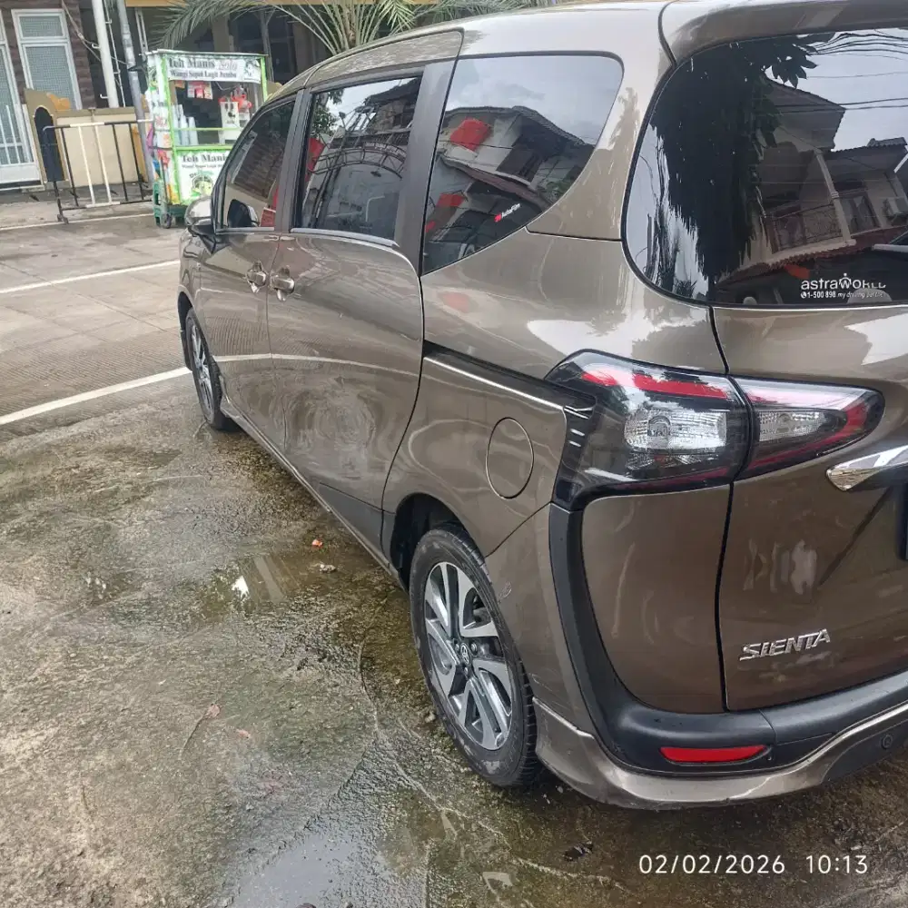 Toyota Sienta Q At 2016 dibaca dulu