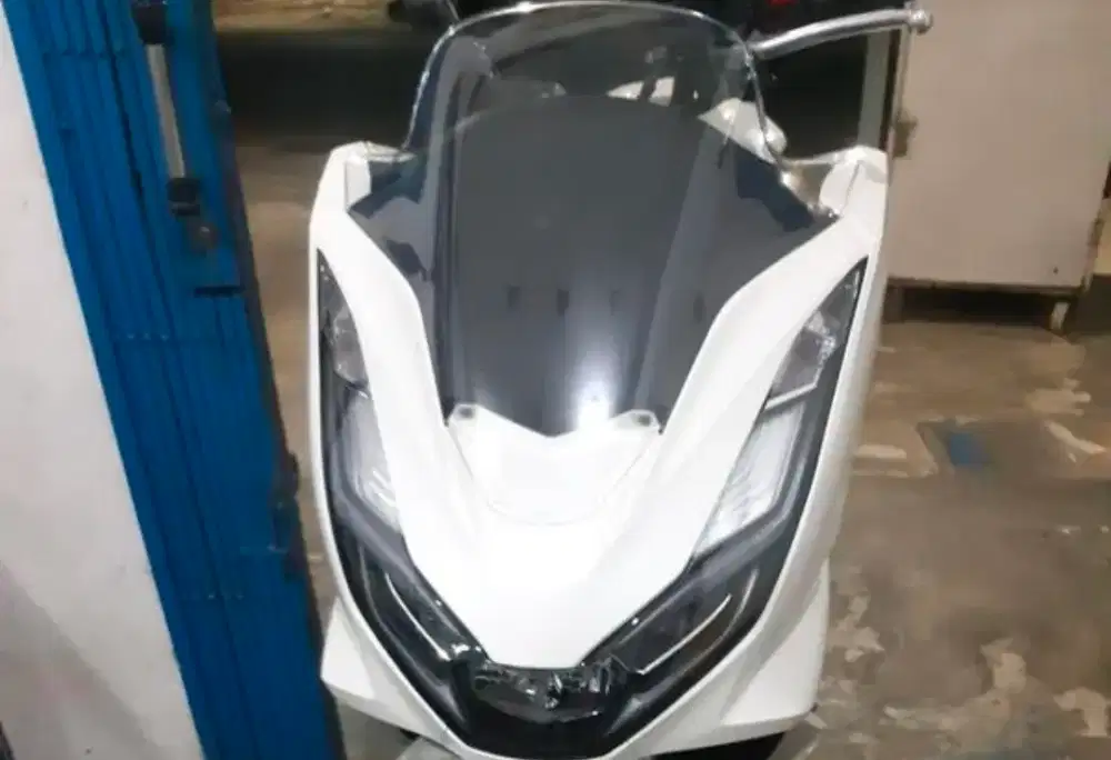 Visor /Whinsield PCX 160 merk BM Thailand