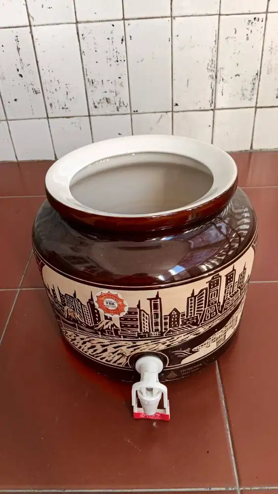 GUCI GALON AIR MINUM