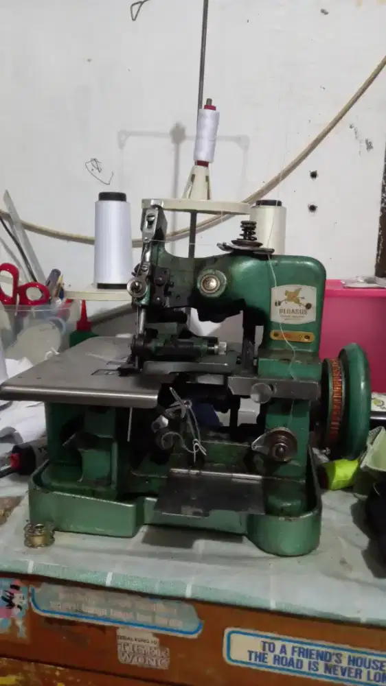 Mesin Obras 3 Benang