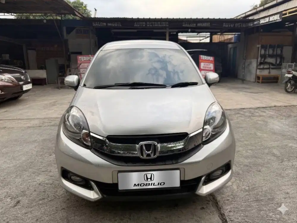 Mobilio AT 2016 Silver