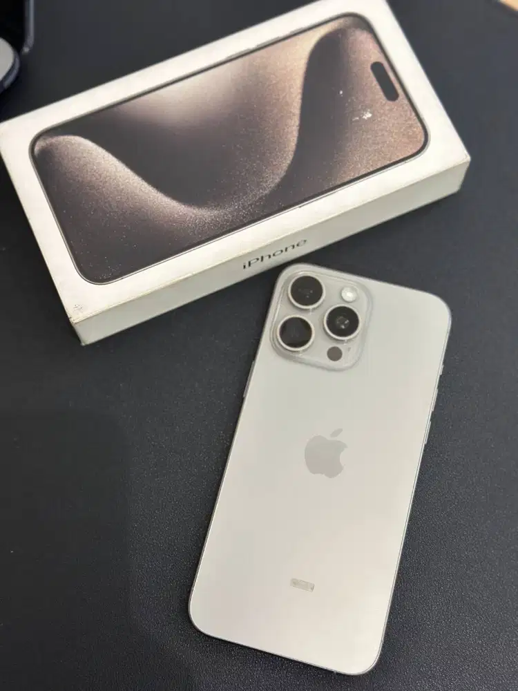 iPhone 15 Pro Max 256GB Natural Titanium (Mulus Fullset Ori)