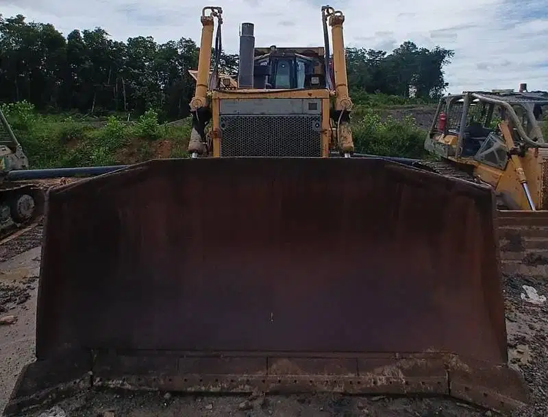 Dijual Bulldozer Komatsu D375A Thun 2012