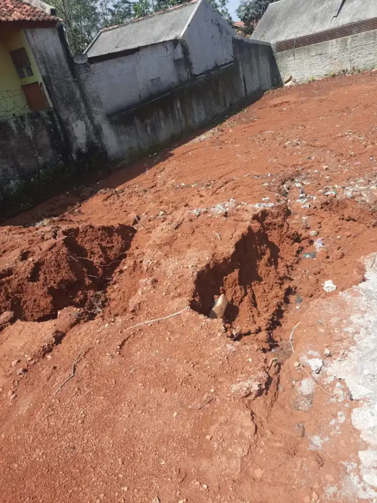 Paving bongkar bangunan beton Galian pondasi