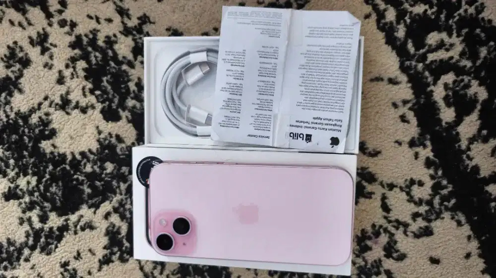 Iphone 15 resmi indonesia 128 gb (pink)