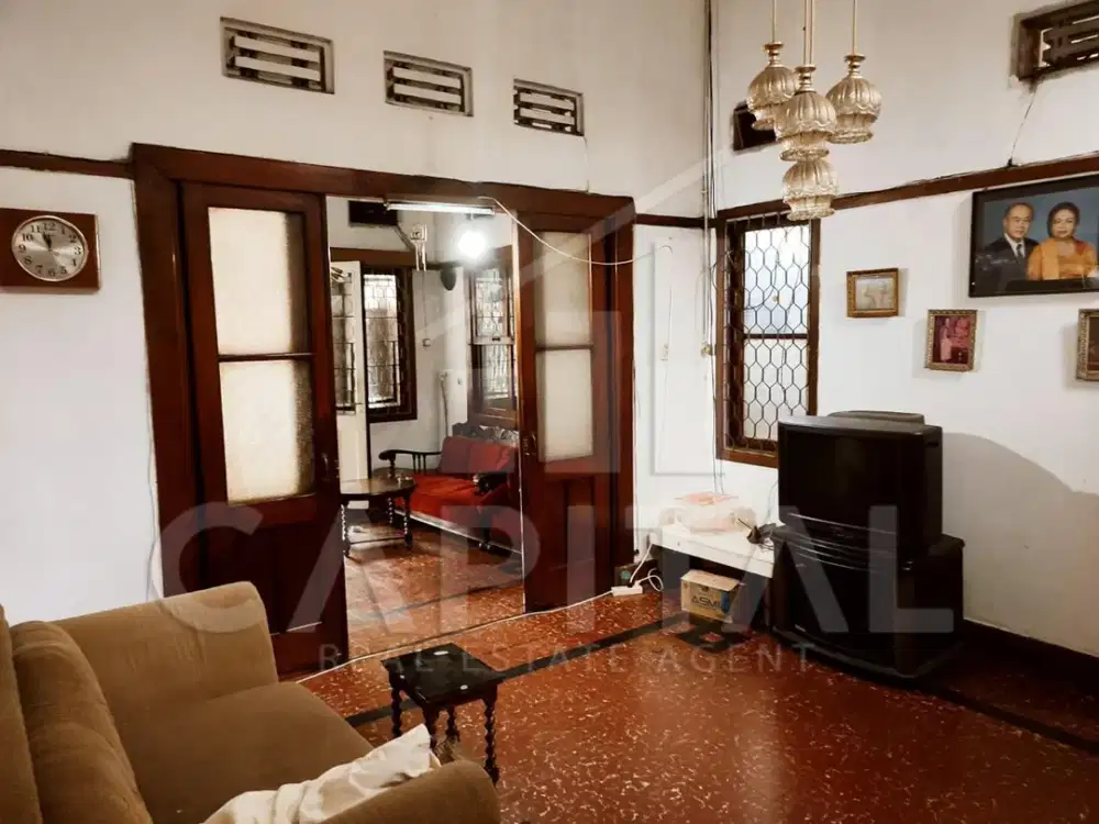 RUMAH HITUNG TANAH DI MAINROAD PAJAJARAN BANDUNG