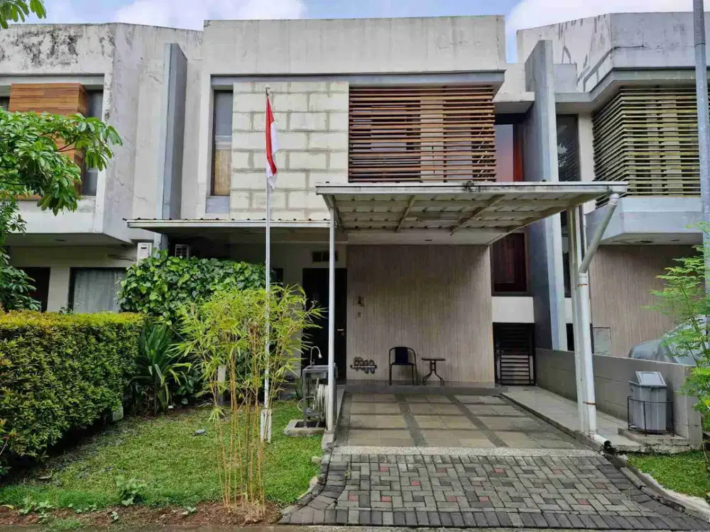 Rumah Dijual 2 Lantai+Mezzanin Di Eminent BSD City.