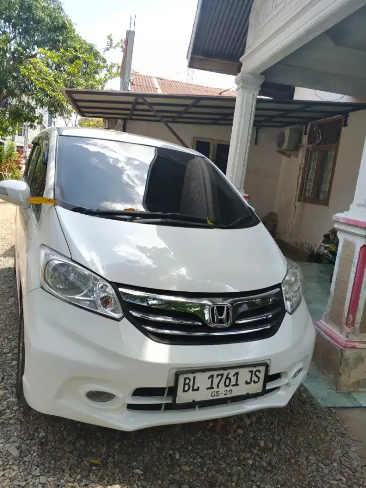 Freed putih tahun 2013