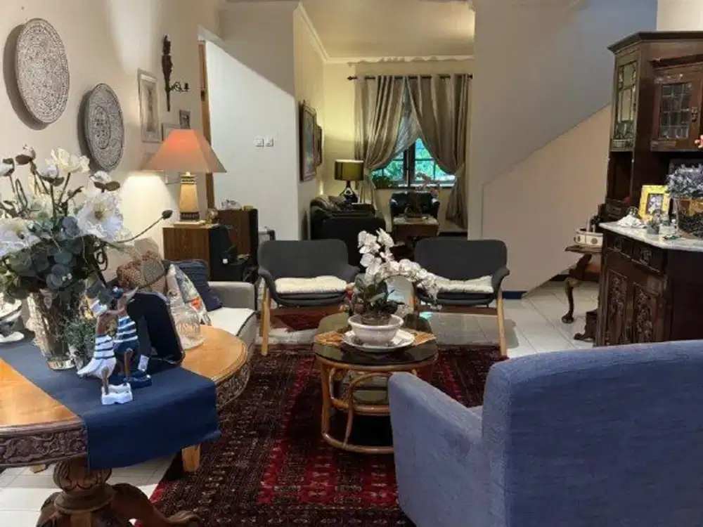 DIJUAL Rumah Wisma Mukti Klampis Anom Full Renovasi Depan Kampus