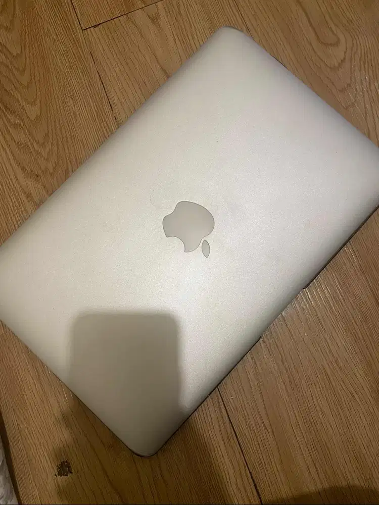 Jual Cepat Macbook Air 2015 Silver 128gb (Minus Ganti SSD)