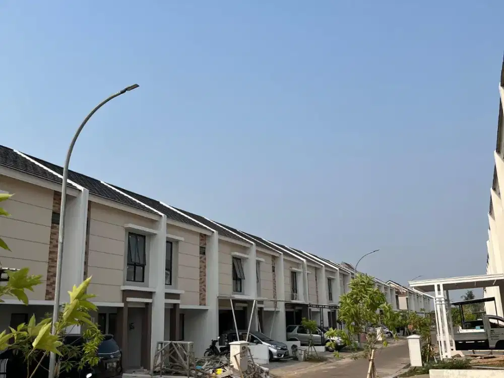 Sewa Rumah 2 Lantai Bangunan Rapih di Sepatan Tangerang