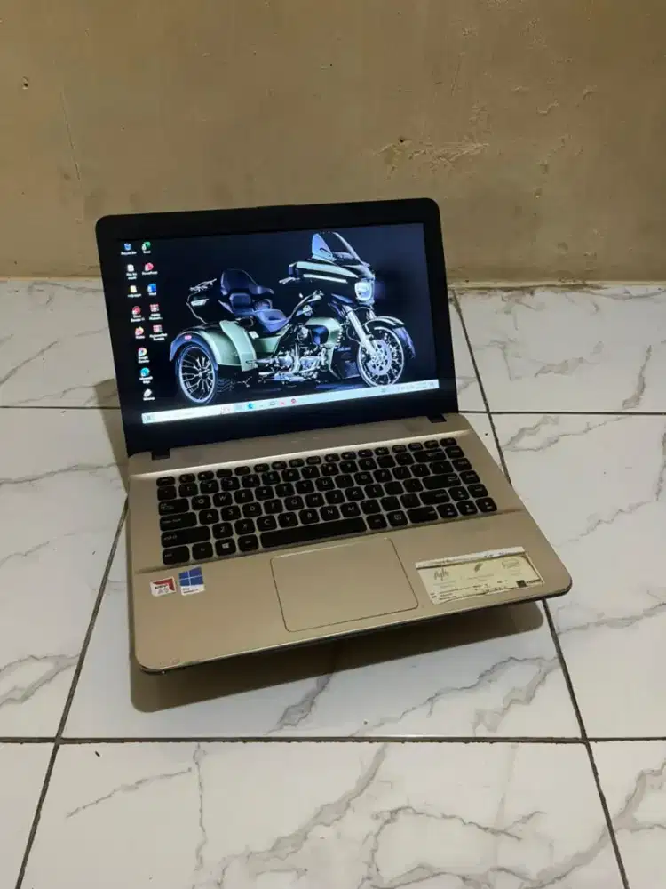 Asus Vivobook X441BA Series Amd A9 Radeon R5 3.1Ghz