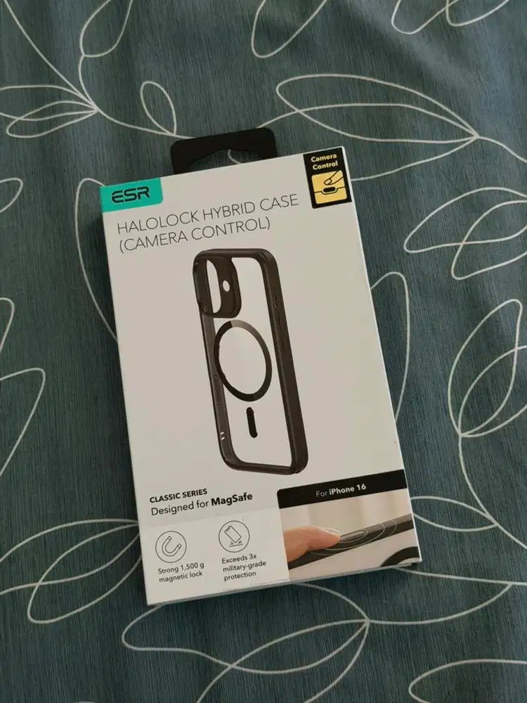 Casing esr iphone 16