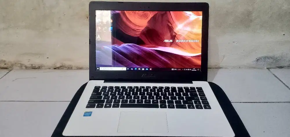 Laptop ASUS X453M Model SLIM, RAM 8GB HDD 500GB, NORMAL SIAP PAKAI
