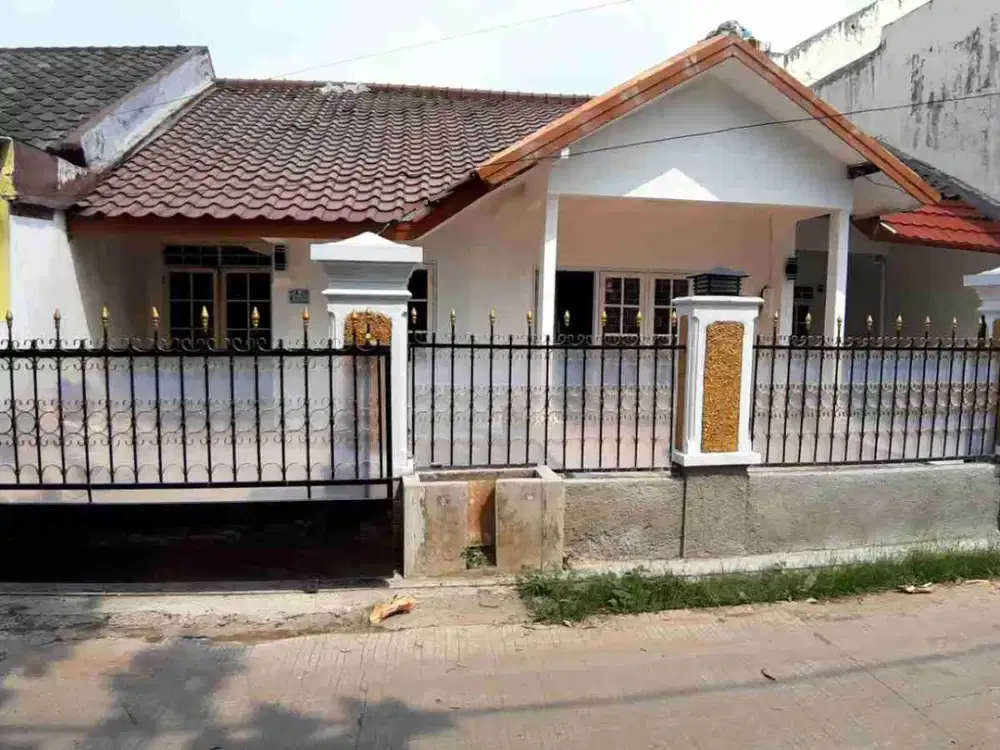 Jual Cepat Rumah Luas 197m² Strategis Siap Huni di Mas Naga Kota Bekasi