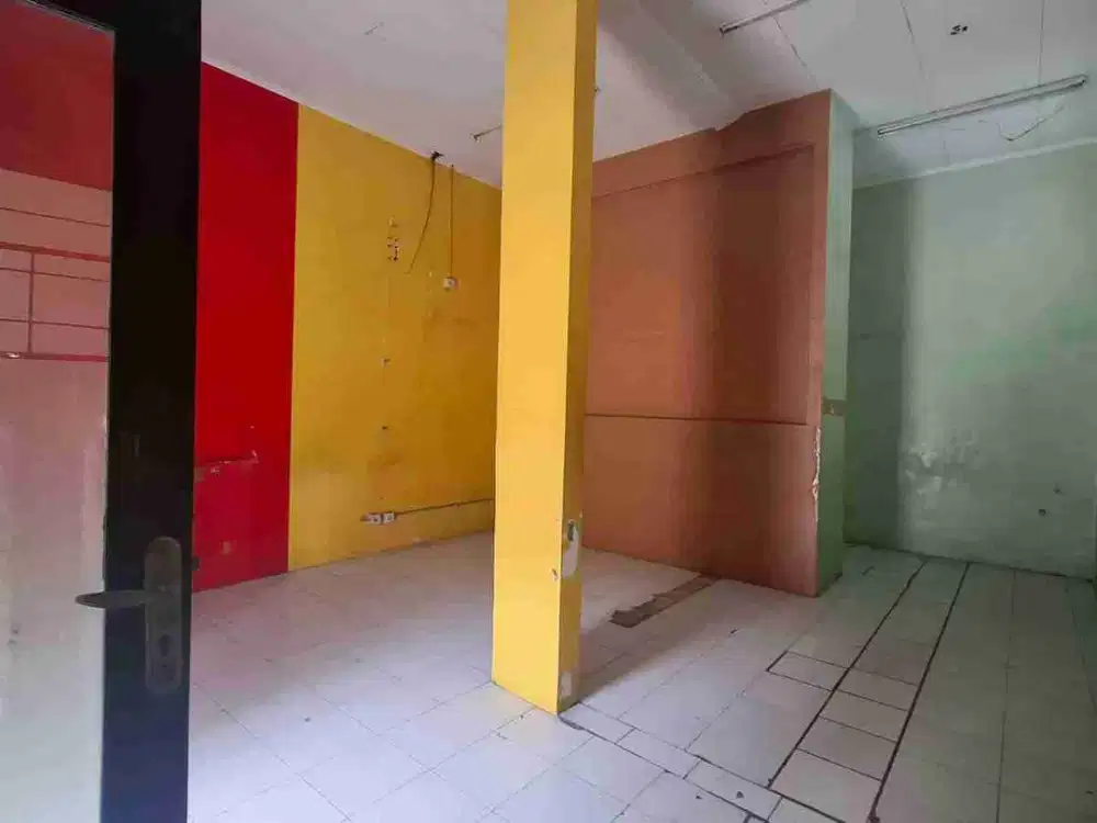 SEWA RUANG USAHA MAINROAD CIKAWAO (FH)