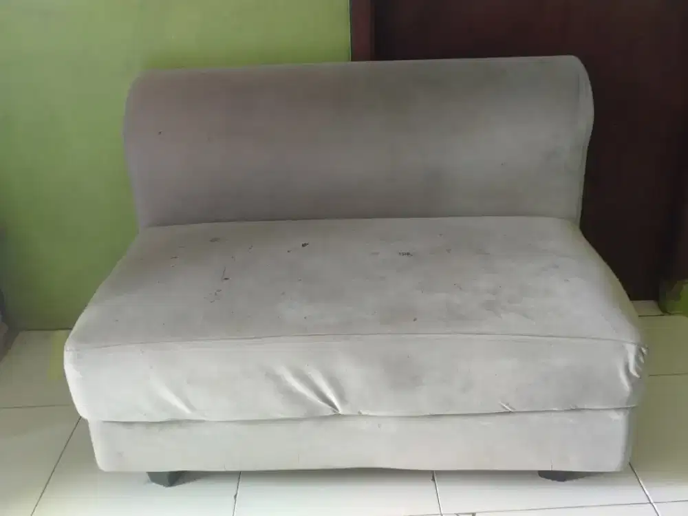 SOFA MINIMALIS MODEL (L)