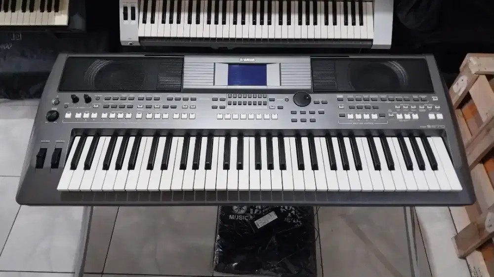 Yamaha psr s670 bisa tt