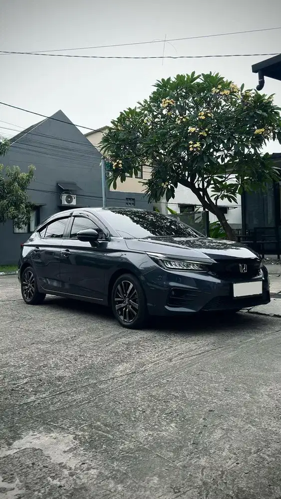 Honda city hatchback abu abu grey pmk 2024