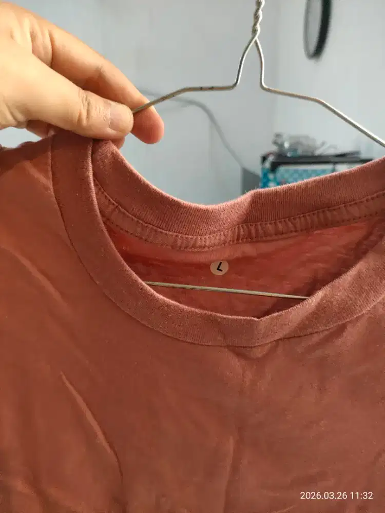 Croptop salem cantik