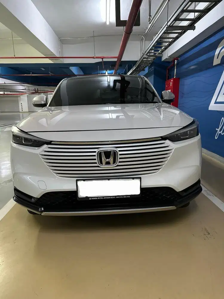 HONDA HR-V SE 2022 MATIC PUTIH (Sunroof | Honda Sensing)