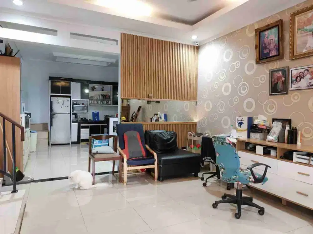 Dijual rumah bagus di cluster Harmoni Harapan Indah Bekasi Barat