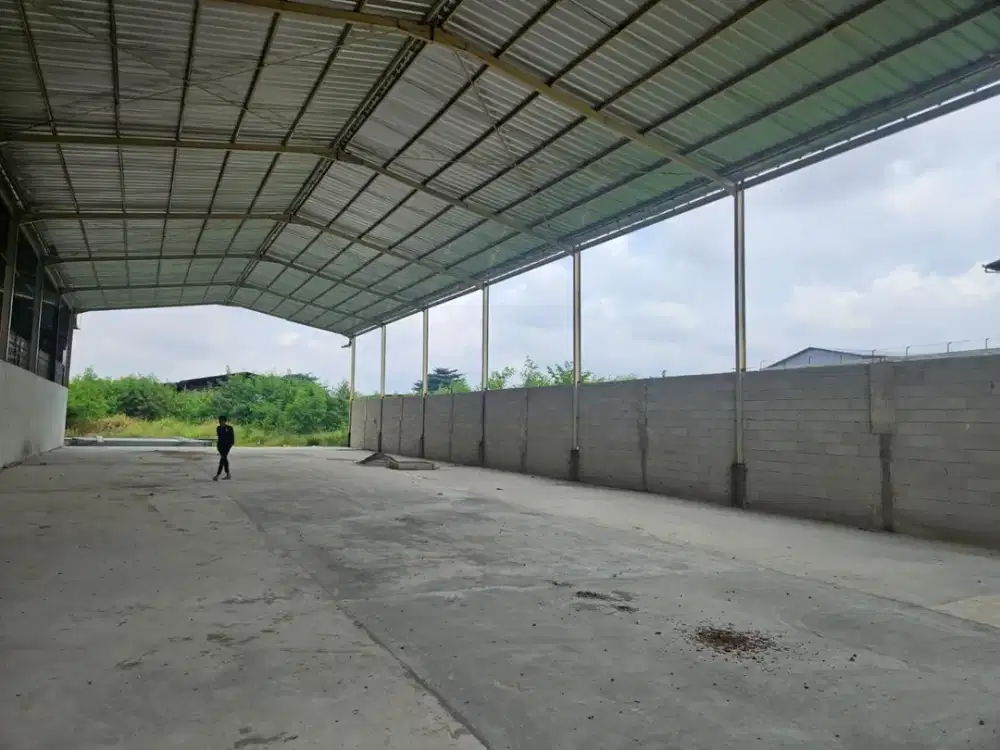 Disewakan Gudang dekat Pintu Tol akses Kontainer 40