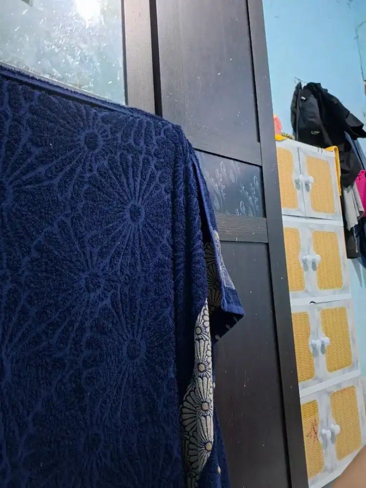 DICARI PENGASUH ANAK