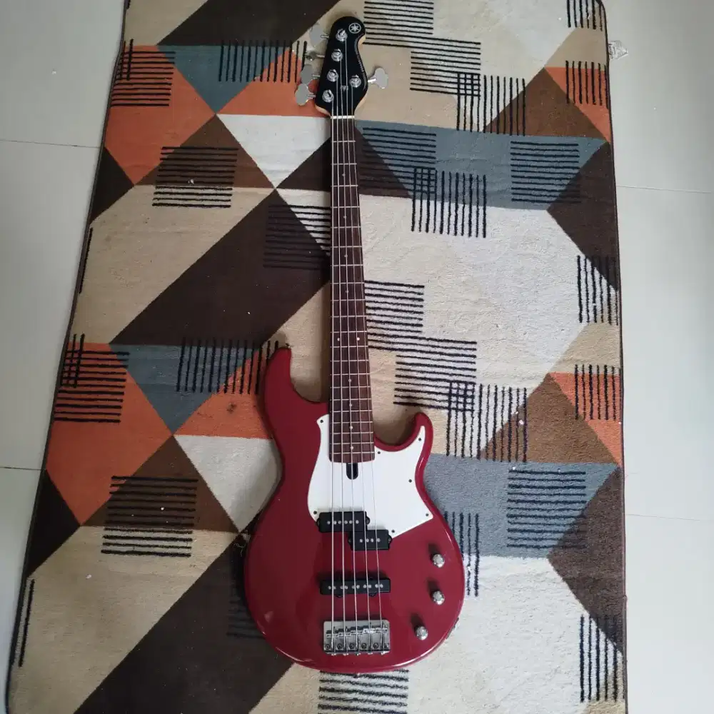 Gitar Bass Yamaha BB235 / BB-235 / BB 235 Bass Elektrik Bass Listrik