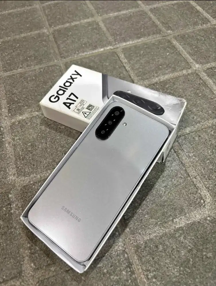 Samsung A17 8/256 
Baru 3 hari pake