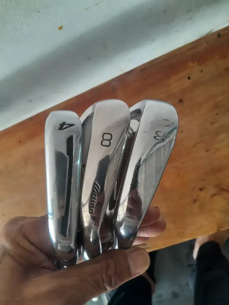 Jual stik golf mulus ada 3biji lok pasar minggu jaksel