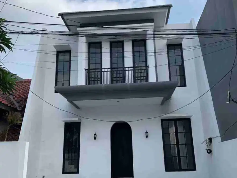 Butuh Cepat Laku.. Rumah baru 2 lantai siap huni Pondok Mutiara