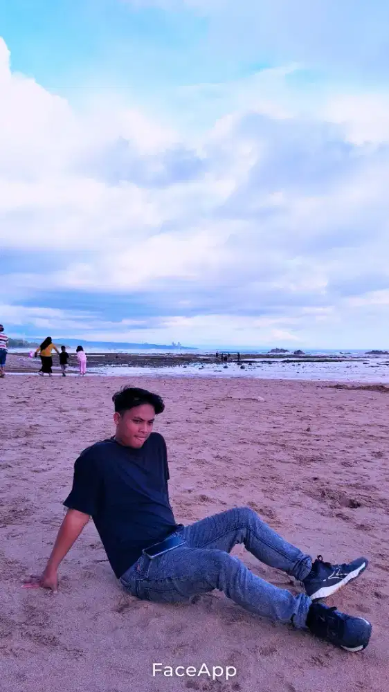 Nyari kerjaan apa aja