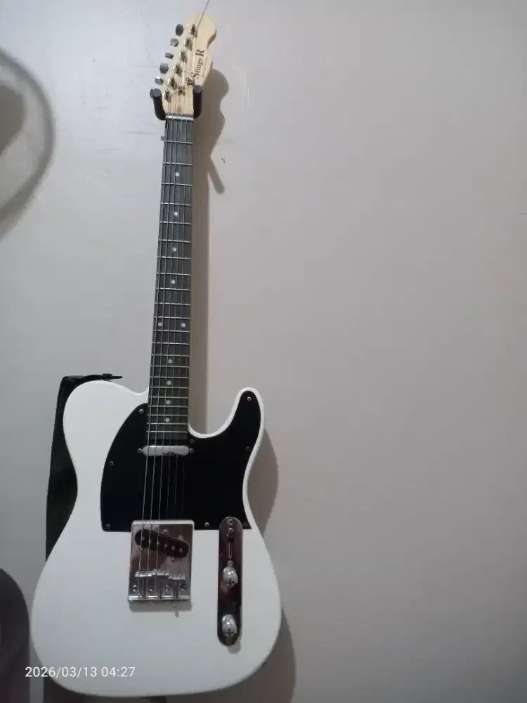 GITAR LISTRIK stinger