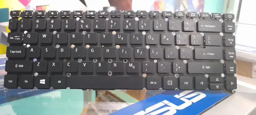 Keyboard Laptop New Freepasang