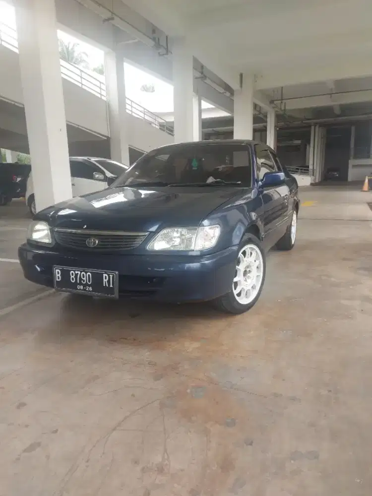 Toyota soluna Gli 2001