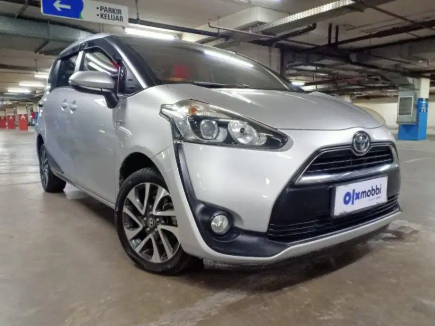 KM RENDAH - Toyota Sienta 1.5 V Bensin-MT 2016 SSKX