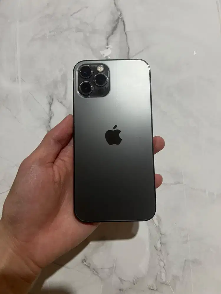 iPhone 12 Pro 256GB Graphite Mulus Terawat Fullset Siap Pakai