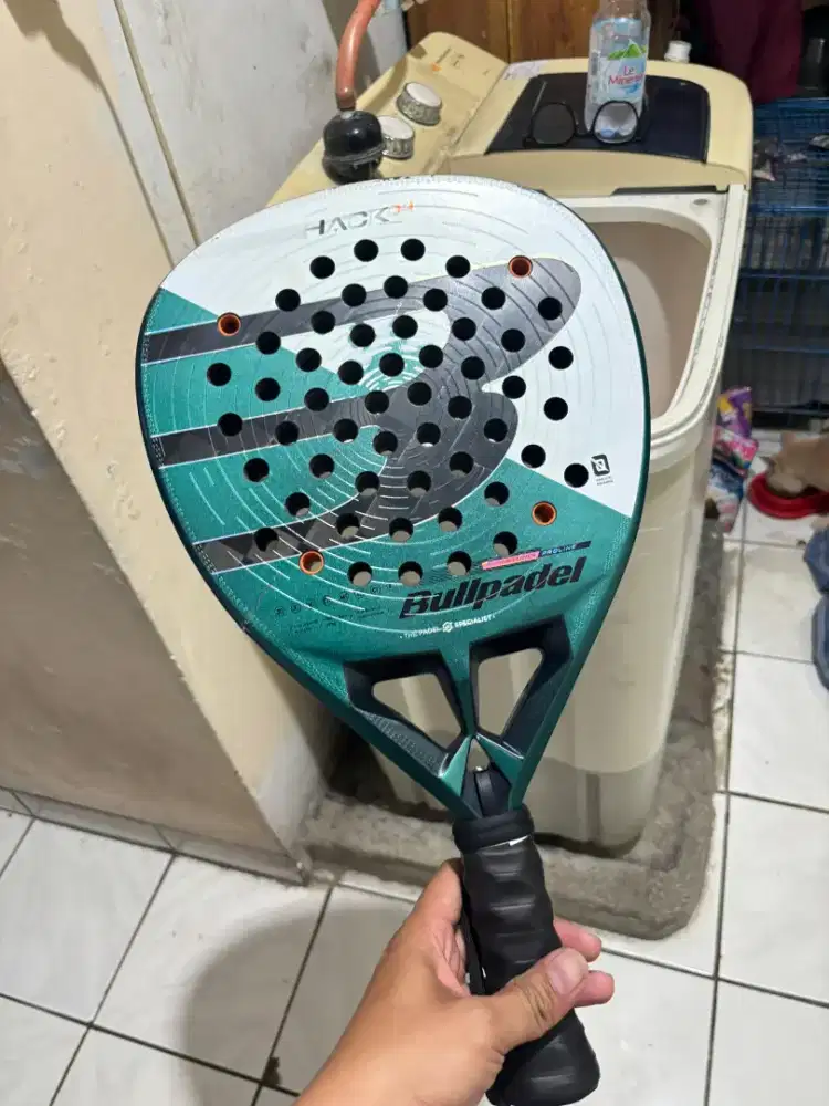 RAKET PADEL BULLPADEL HACK 04