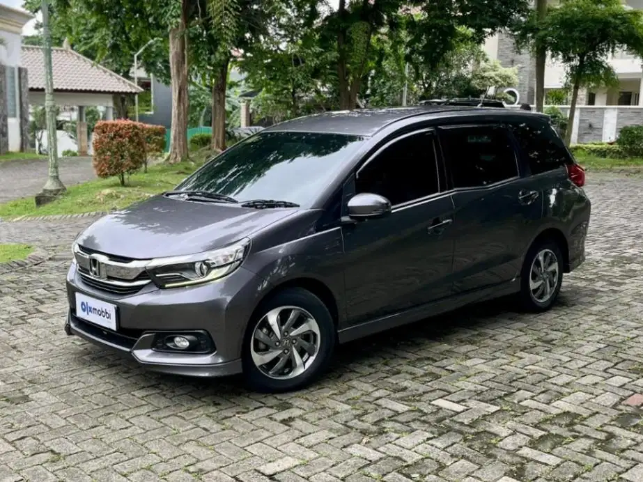 Pajak Panjang Honda Mobilio 1.5 E Bensin-MT 2020 Abu-abu LMB