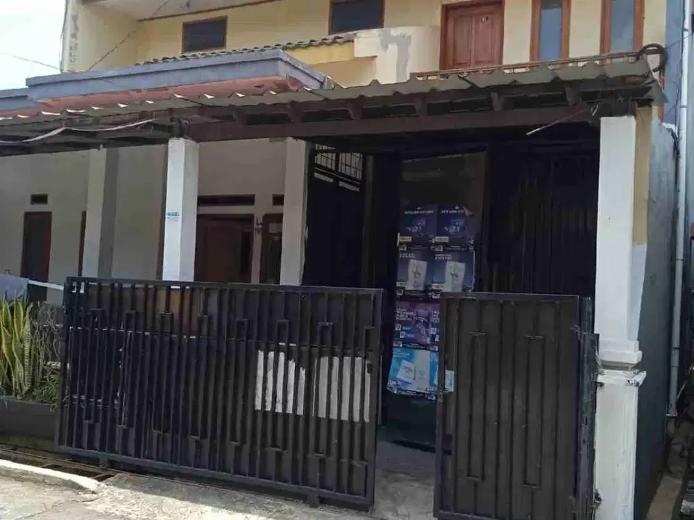 Dijual Rumah 2 Lantai di Komplek Margahayu Raya