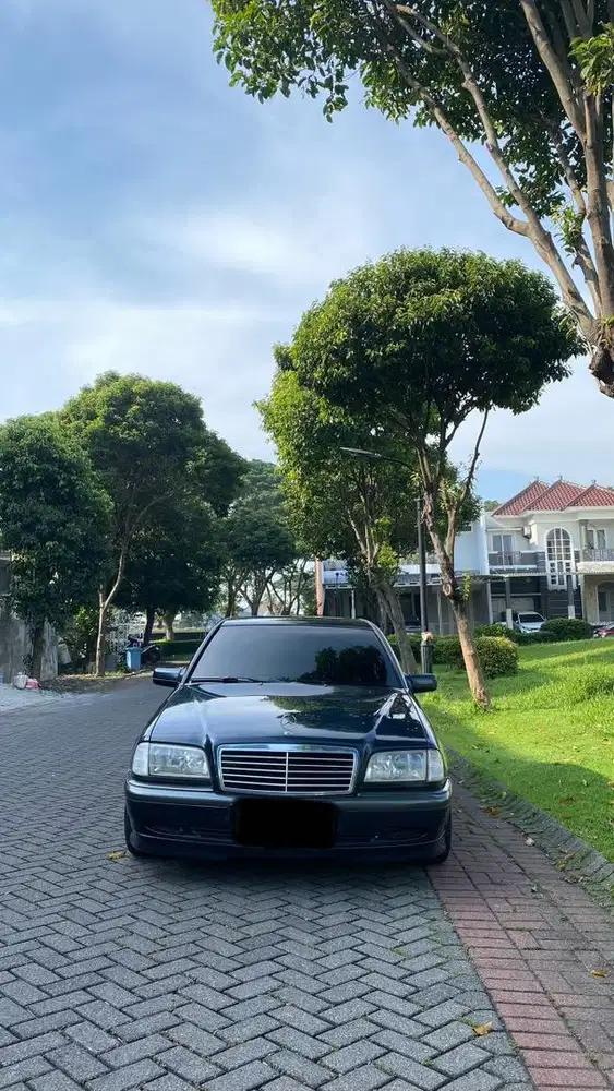 Fitmen Jaksel Mentok C230 Non Kompressor Low KM!