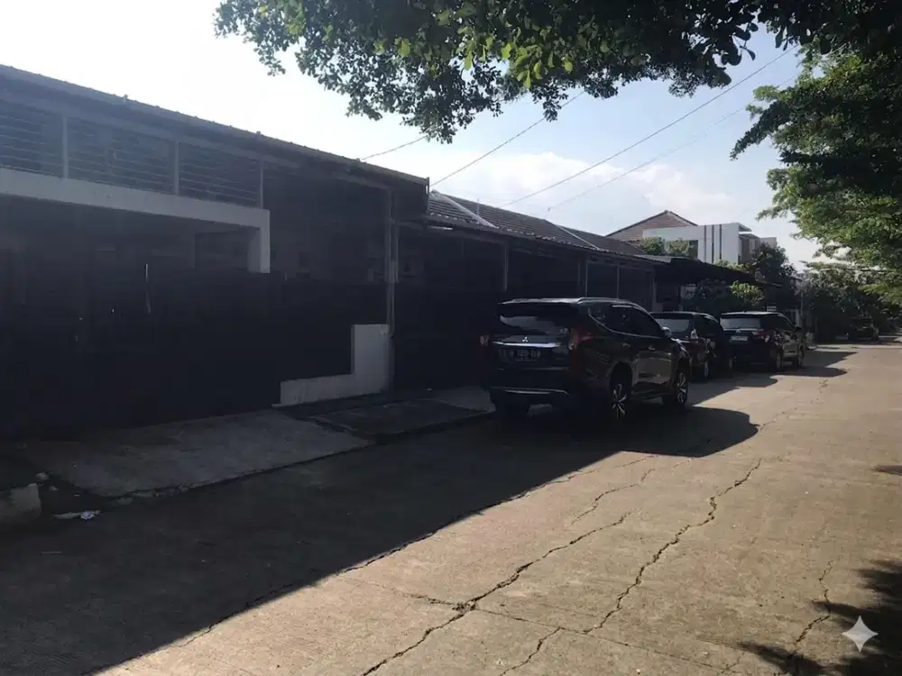 Dibawah Pasar Rumah di Taman Kopo Indah 1 Bandung